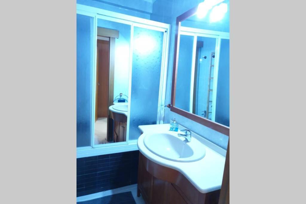Beautiful And Cozy Apartment In Seville. ภายนอก รูปภาพ