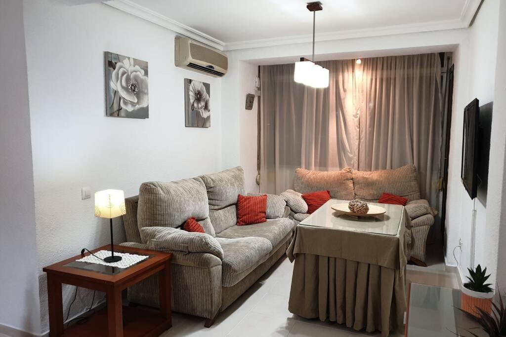 Beautiful And Cozy Apartment In Seville. ภายนอก รูปภาพ